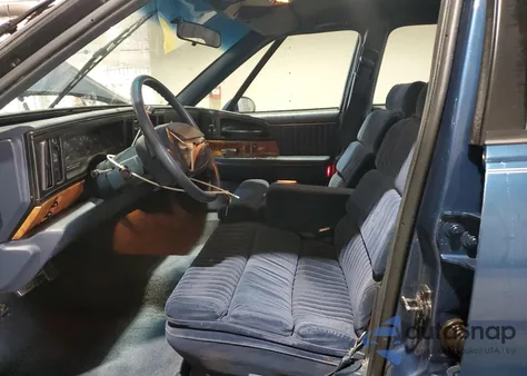 1992 Buick Park Avenue из США, поврежденный, VIN 1G4CW53L5N1669327